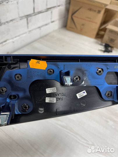 Защитная накладка на приборную панель BMW F20