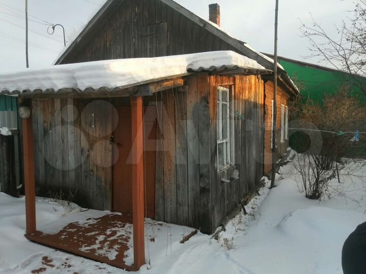 Дом 22 м² на участке 5 сот.