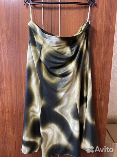 Костюмы женские