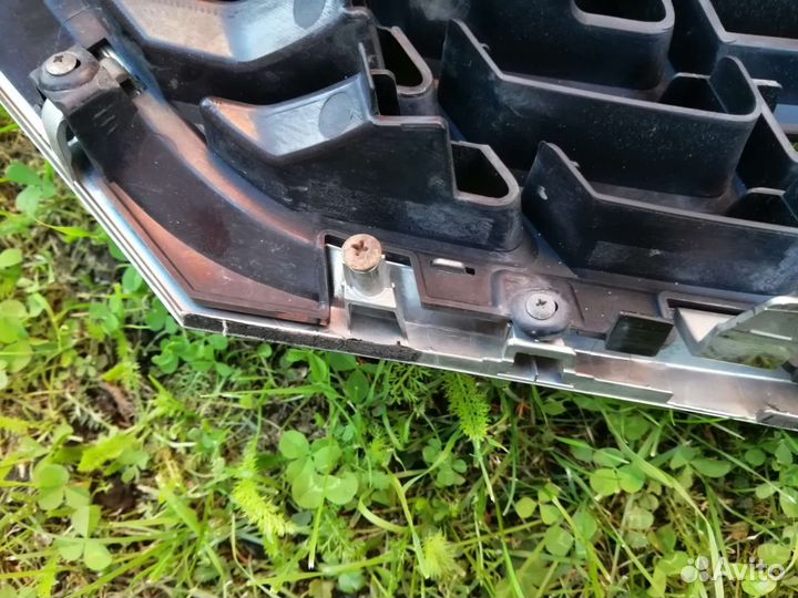 Решетка радиатора subaru impreza GE/GH