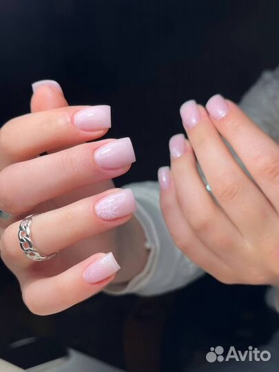 Маникюр наращивание ногтей