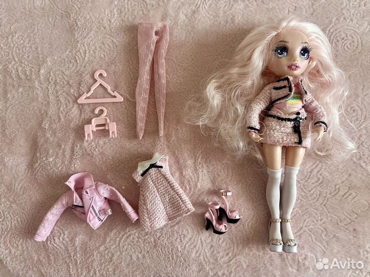 Кукла Rainbow high Bella Parker