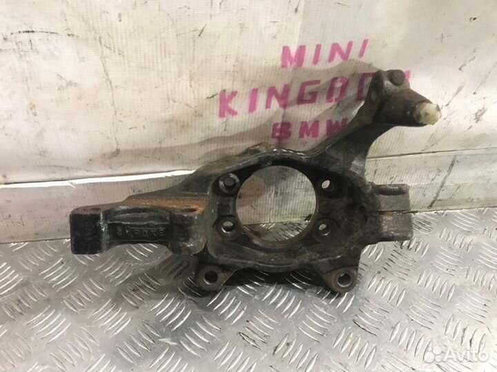 Кулак передний правый Nissan Teana J32 VQ25DE 2012