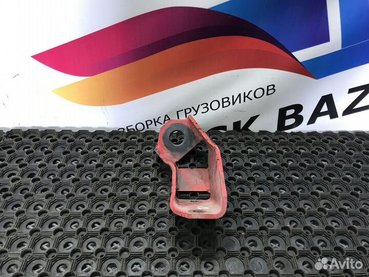 Опора переднего амортизатора правая