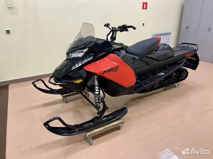BRP SKI-DOO Renegade MXZ TNT 600 R