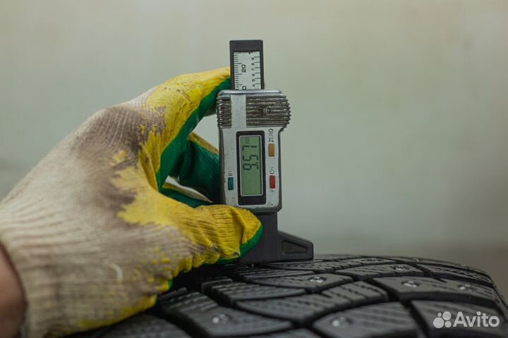 Dunlop SP Winter Ice 03 225/45 R19 96T