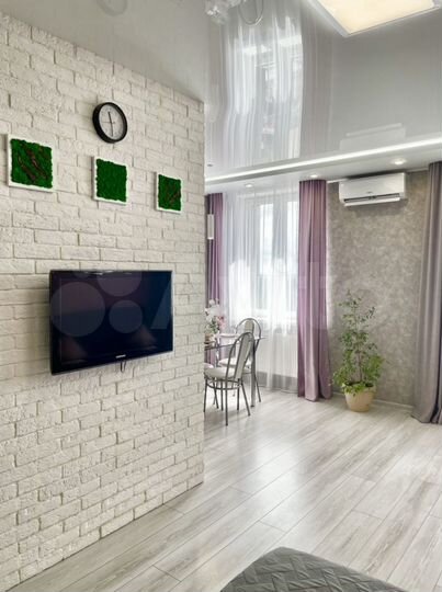 Квартира-студия, 42 м², 18/25 эт.