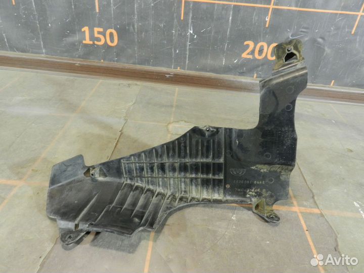 Пыльник двигателя правый - LADA Granta