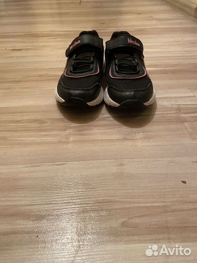 Кроссовки для девочки 34 размер