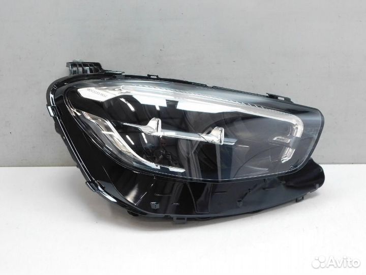 Фара правая Mercedes-Benz E-Class