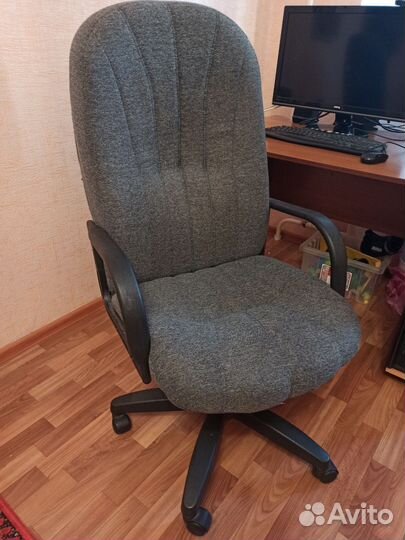 Компьютерное кресло