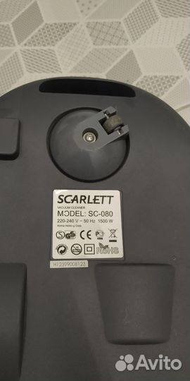 Робот пылесос Scarlett