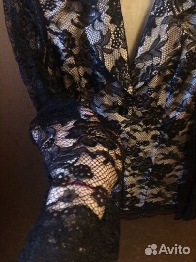 Женский костюм