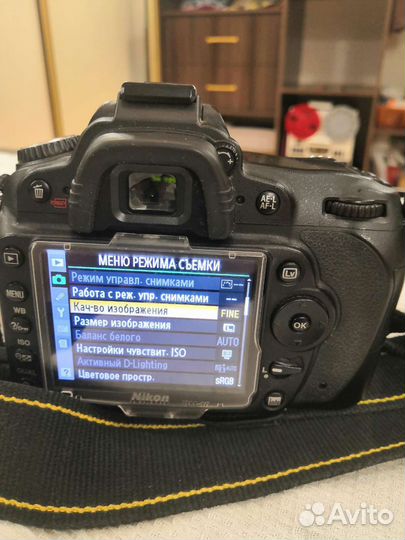 Зеркальный фотоаппарат nikon D90