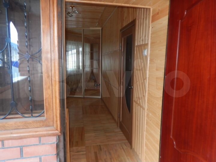 Дом 225 м² на участке 9 сот.