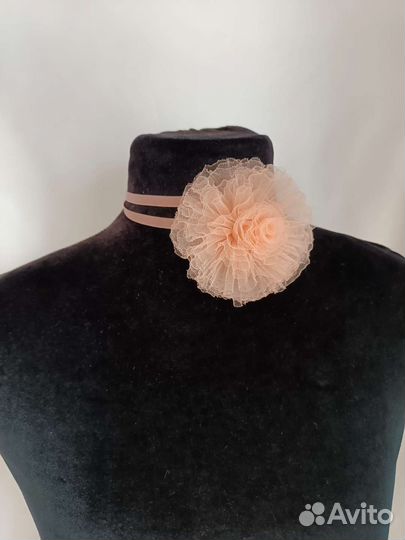 Чокер-цветок из фатина