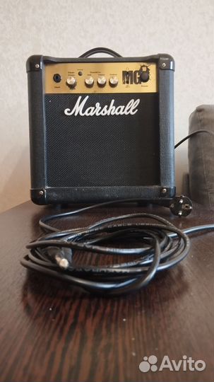 Гитарный комбоусилитель Marshall mg10