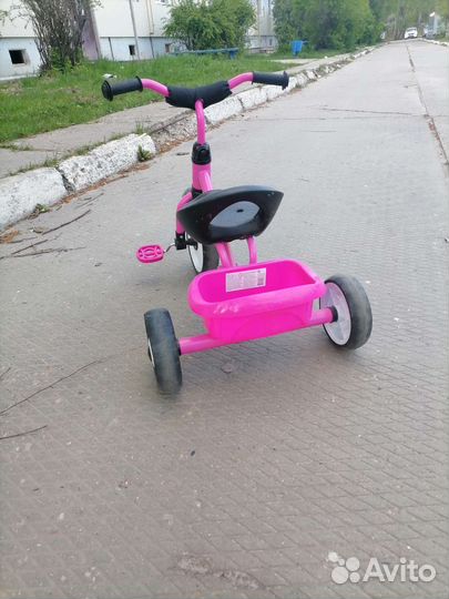 Велосипед четырехколесный