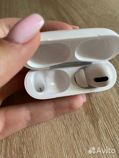 Беспроводные наушники airpods pro