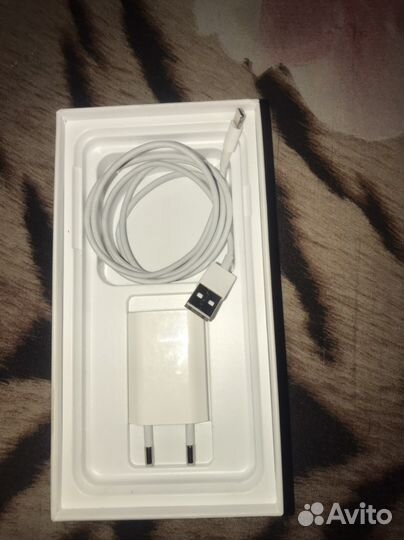 Телефон iPhone 7 plus