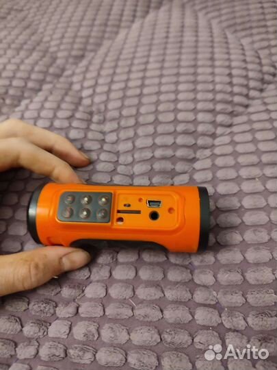 Портативная блютуз колонка-фонарик