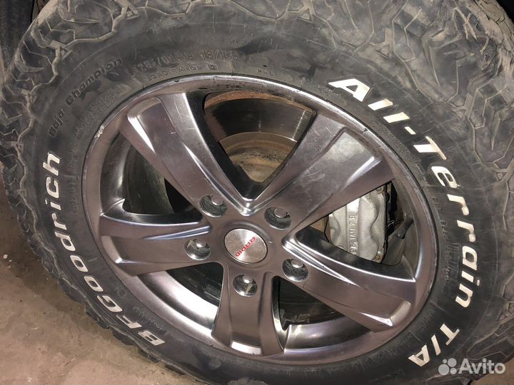 Шины бу LT285/60R18