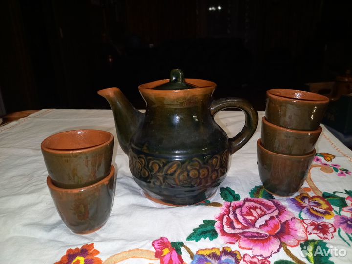 Набор посуды для кухни: кувшин и 5 чашек