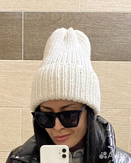 Шапки ручной вязки