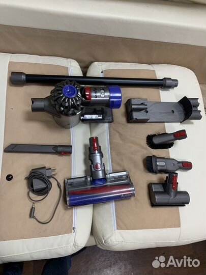 Пылесос dyson v 8