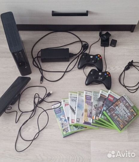 Хbox 360 E 250гб + Kinect