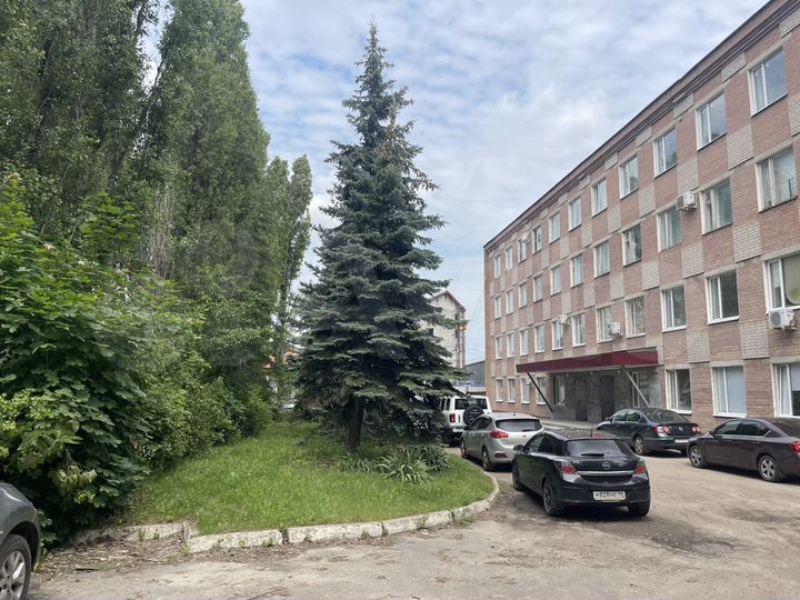 Здание, 3685.6 м²