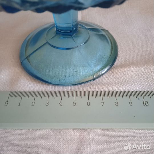 Ваза на ножке, купоросное стекло