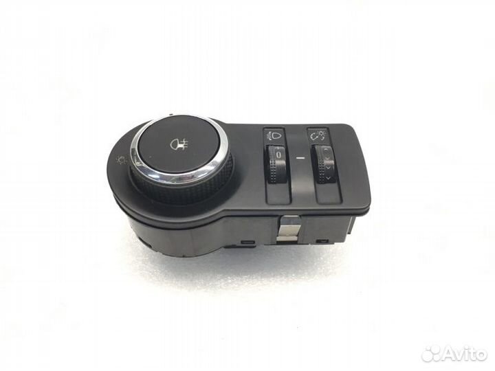 Блок управления светом Chevrolet Cruze седан 1.6