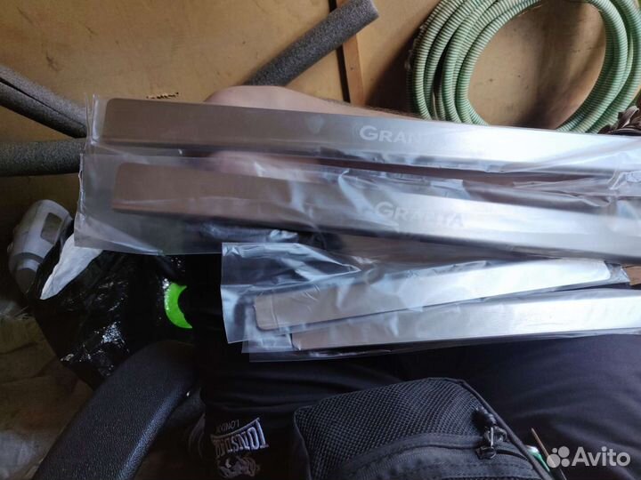 Накладки на пороги LADA granta