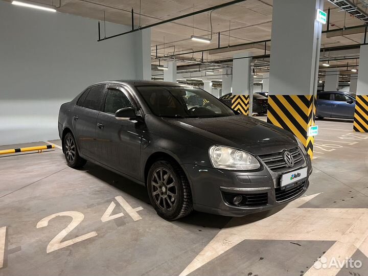 Volkswagen Jetta 1.6 AT, 2009, 218 000 км