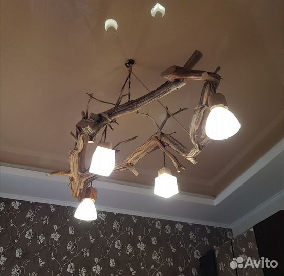 Люстра из веток и коряг можжевельника