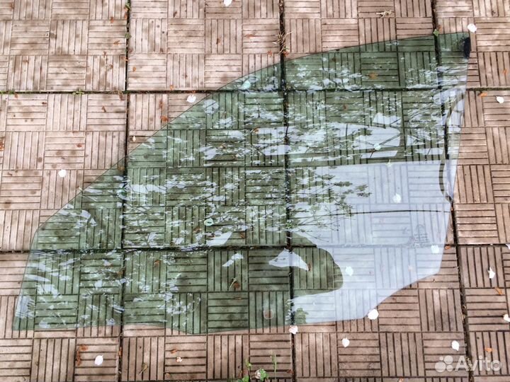 Стекло боковое Alfa Romeo 156