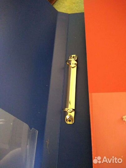 Папка на кольцах с файлами