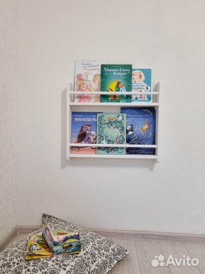 Монтессори полка для книг навесная