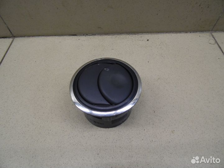 Дефлектор воздушный Duster 2012