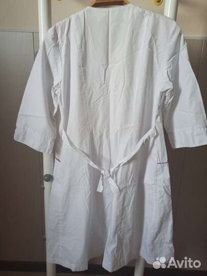 Женские медицинские костюм и халаты б/у, р.46