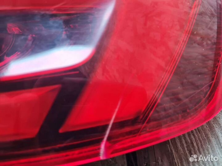 Фонарь задняя правая Audi A4 b9