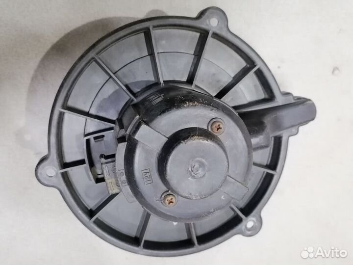 Моторчик отопителя для Kia Sephia/Shuma 1996-2001