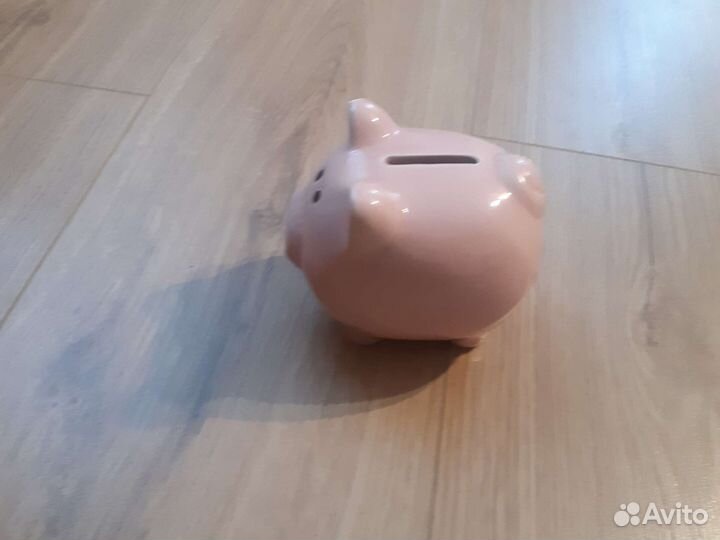 Копилка свинья