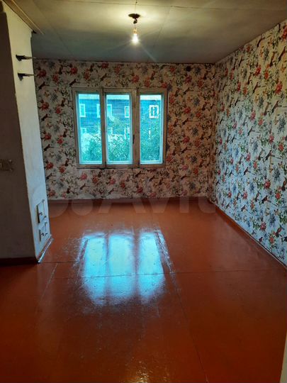 3-к. квартира, 54 м², 1/2 эт.