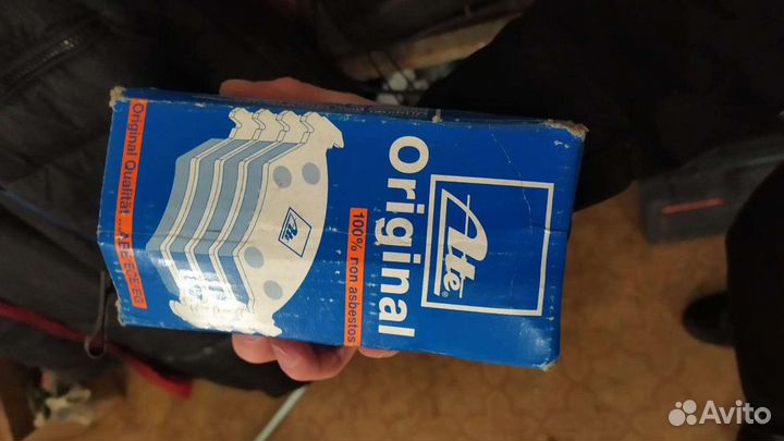 Колодки тормозные Mitsubishi, Peugeot, Citroen