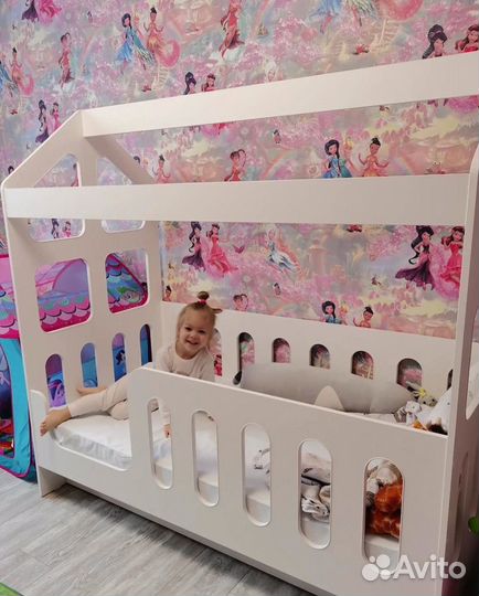 Детская кровать домик 80х160