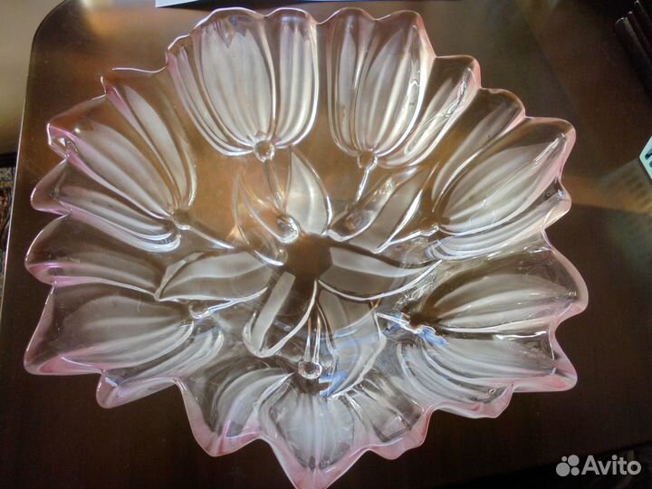 Ваза Walter Glas цв стекло рельеф рис d 30 см Герм