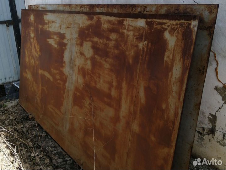 Ворота гаражные металлические