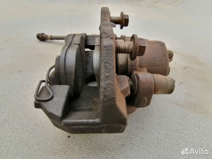 Суппорт тормозной передний левый для Ford Focus II